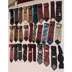 Lot of 30 Mens Neck Ties  Brand Names Vintage NO STAINS